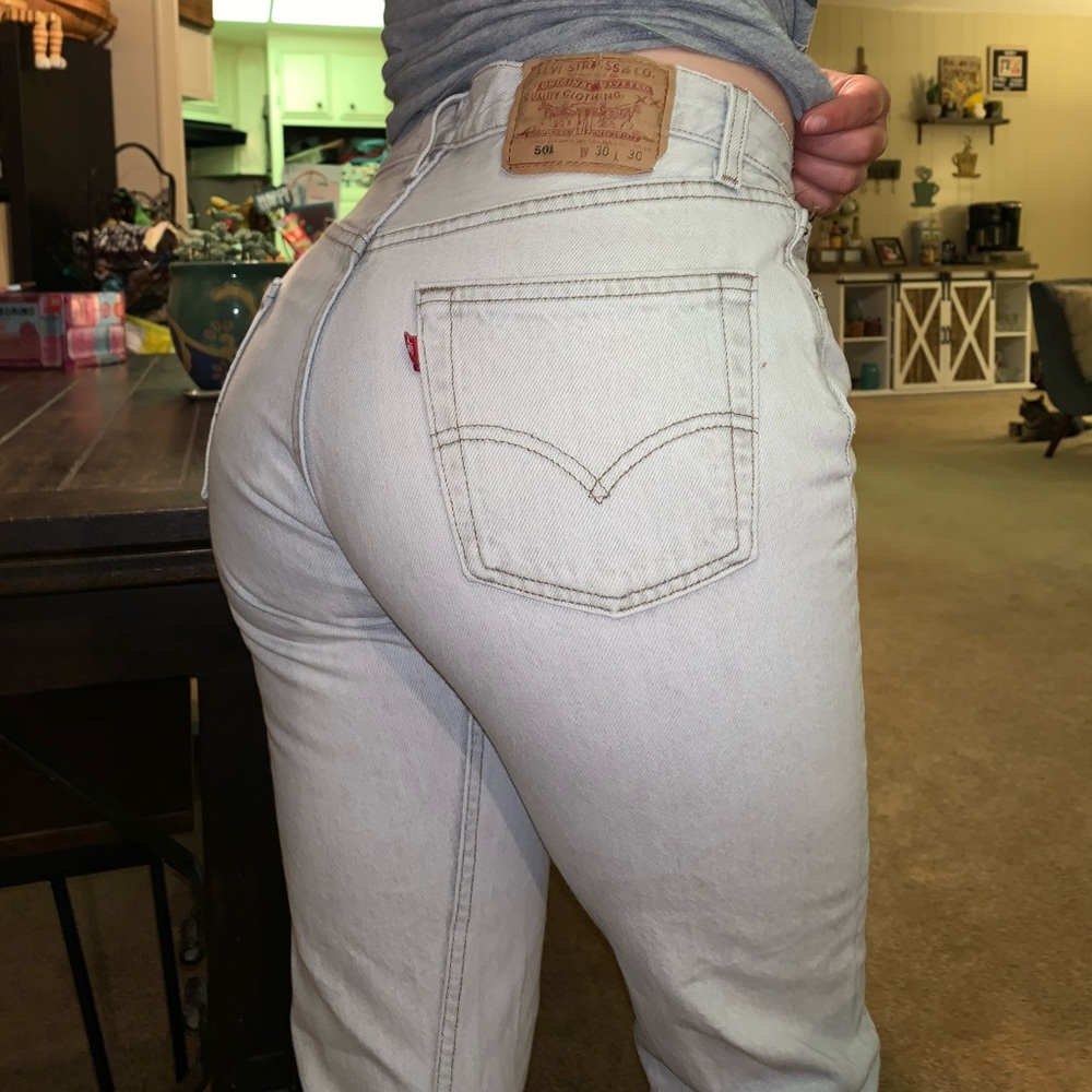 ✨VTG CROPPED 501 LEVIS✨